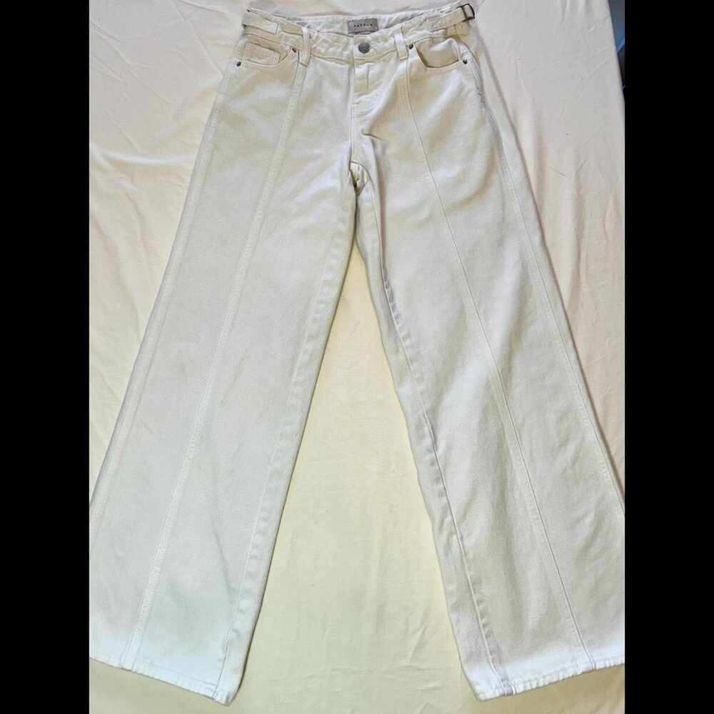 PACSUN LOW-RISE BAGGY WHITE JEANS WITH SIDE BUCKLE DETAIL, 25
